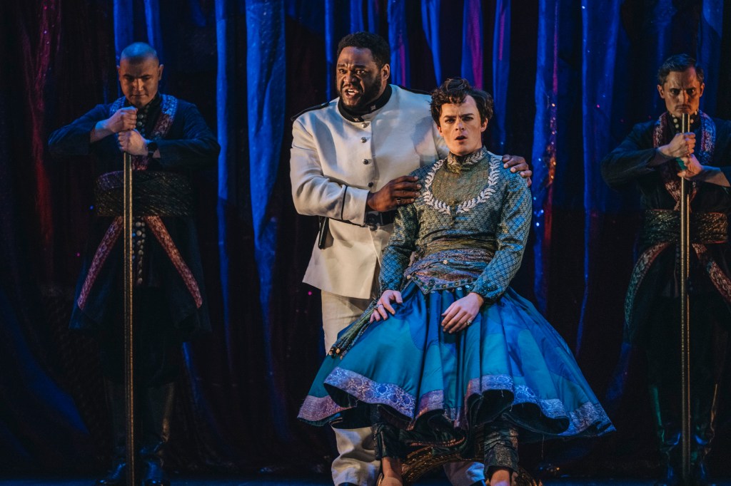Francis Gush in Giulio Cesare at Deutsche Oper Berlin (photo: Nancy Jesse)
